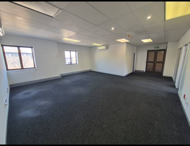 244M² OFFICE TO LET IN RIVONIA